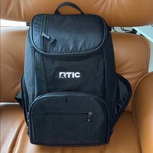 BACKPACK COOLER